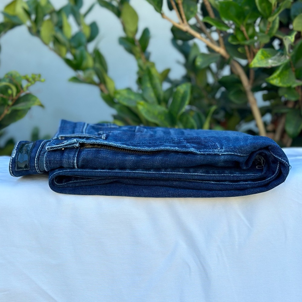 MOTHER Denim. Dark Wash. Size 27.